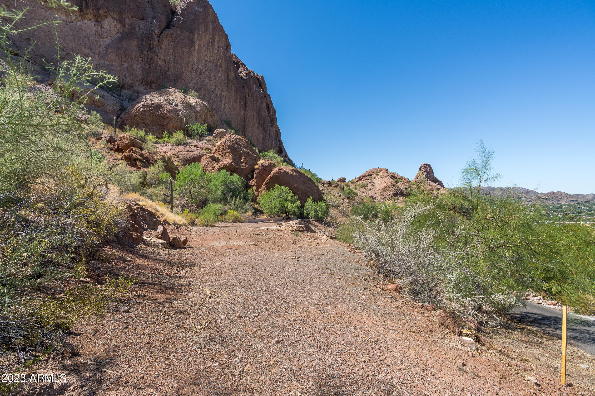 STONE CANYON - Land