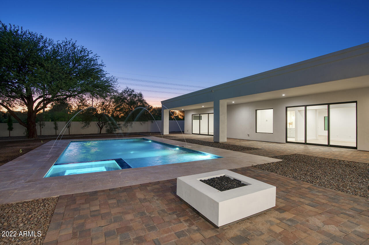 DESERT ESTATES 11 - Residential