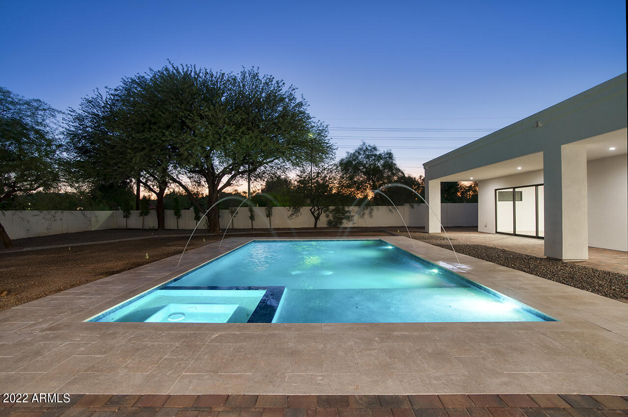 DESERT ESTATES 11 - Residential