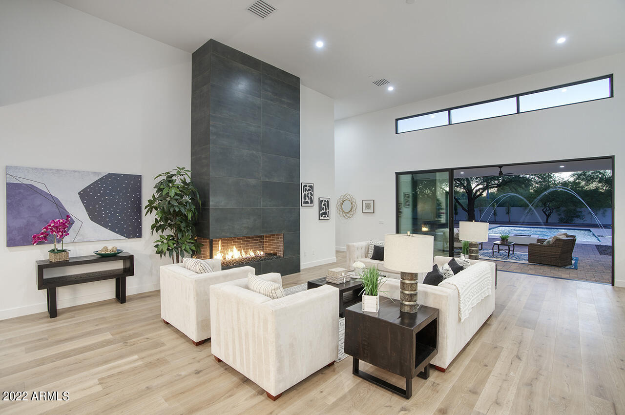 DESERT ESTATES 11 - Residential