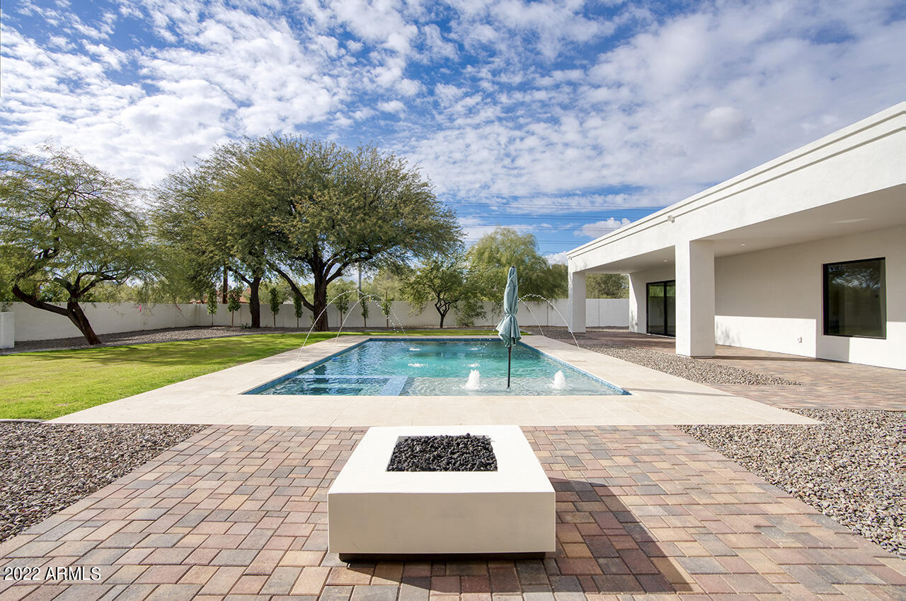 DESERT ESTATES 11 - Residential