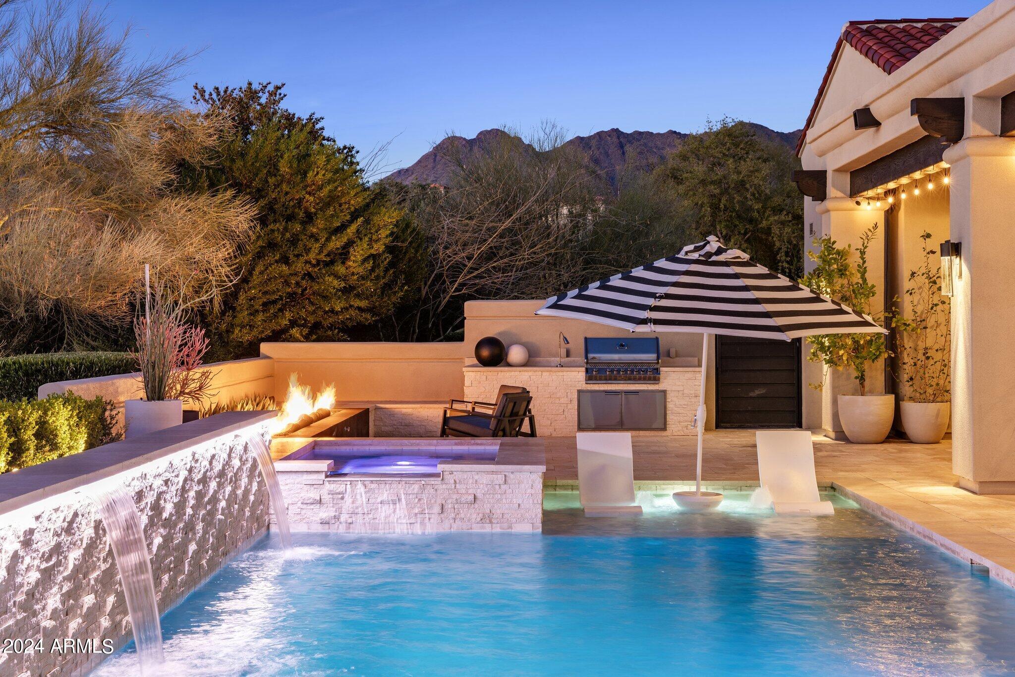 SILVERLEAF AT DC RANCH PARCEL T7 - Residential
