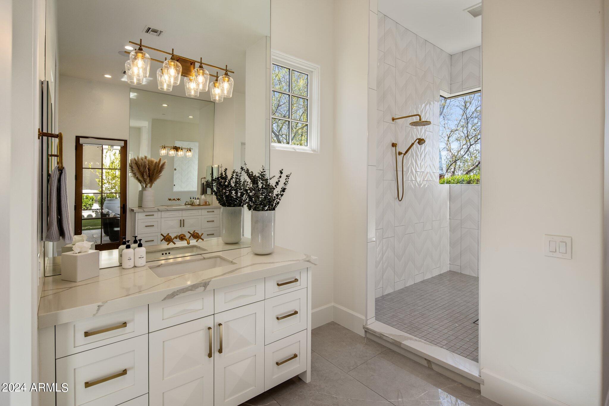 SILVERLEAF AT DC RANCH PARCEL T7 - Residential