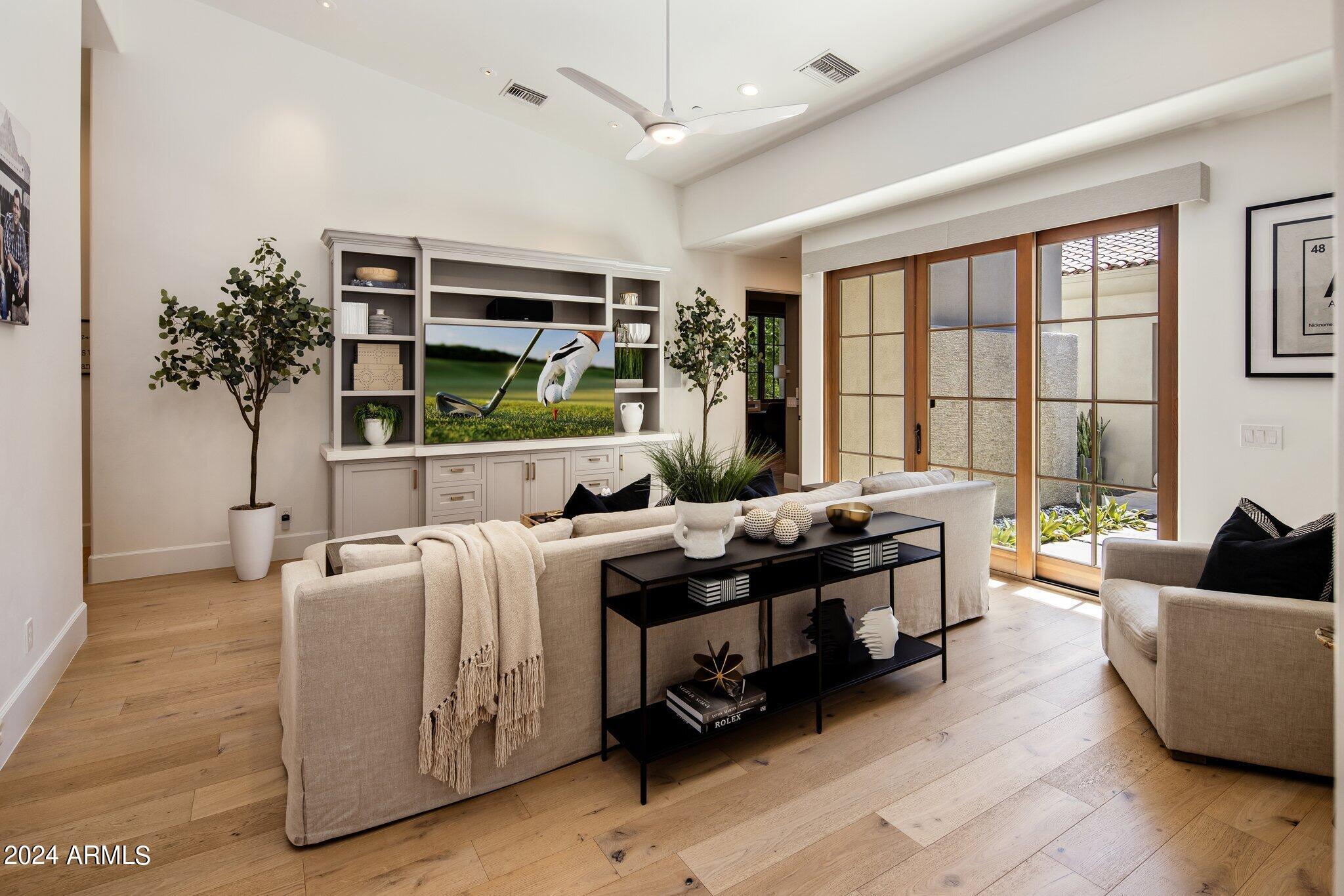 SILVERLEAF AT DC RANCH PARCEL T7 - Residential