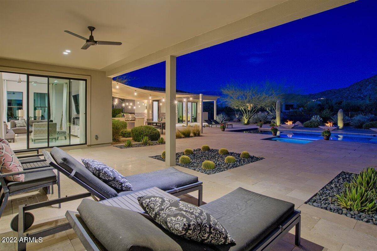PINNACLE PEAK PLACE - Residential