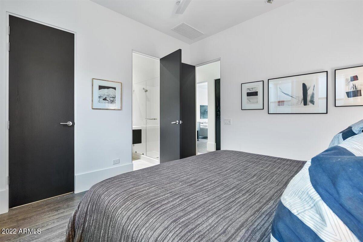 PINNACLE PEAK PLACE - Residential