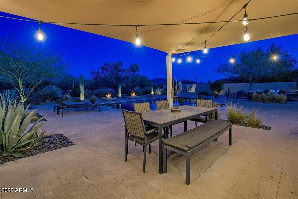 PINNACLE PEAK PLACE - Residential