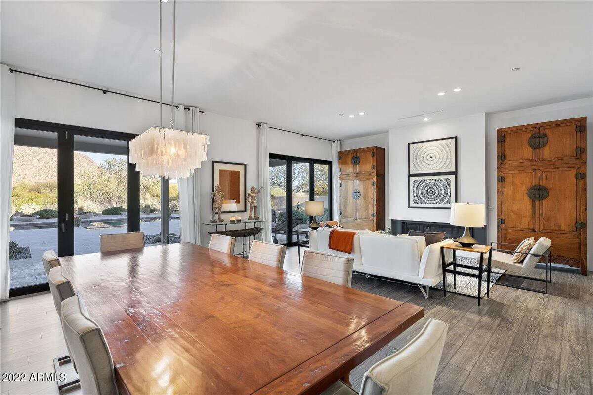 PINNACLE PEAK PLACE - Residential