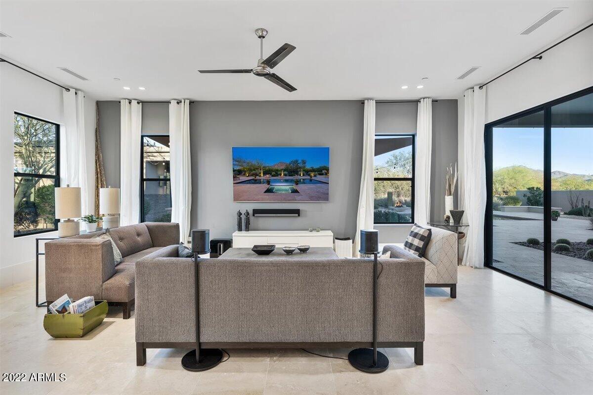 PINNACLE PEAK PLACE - Residential