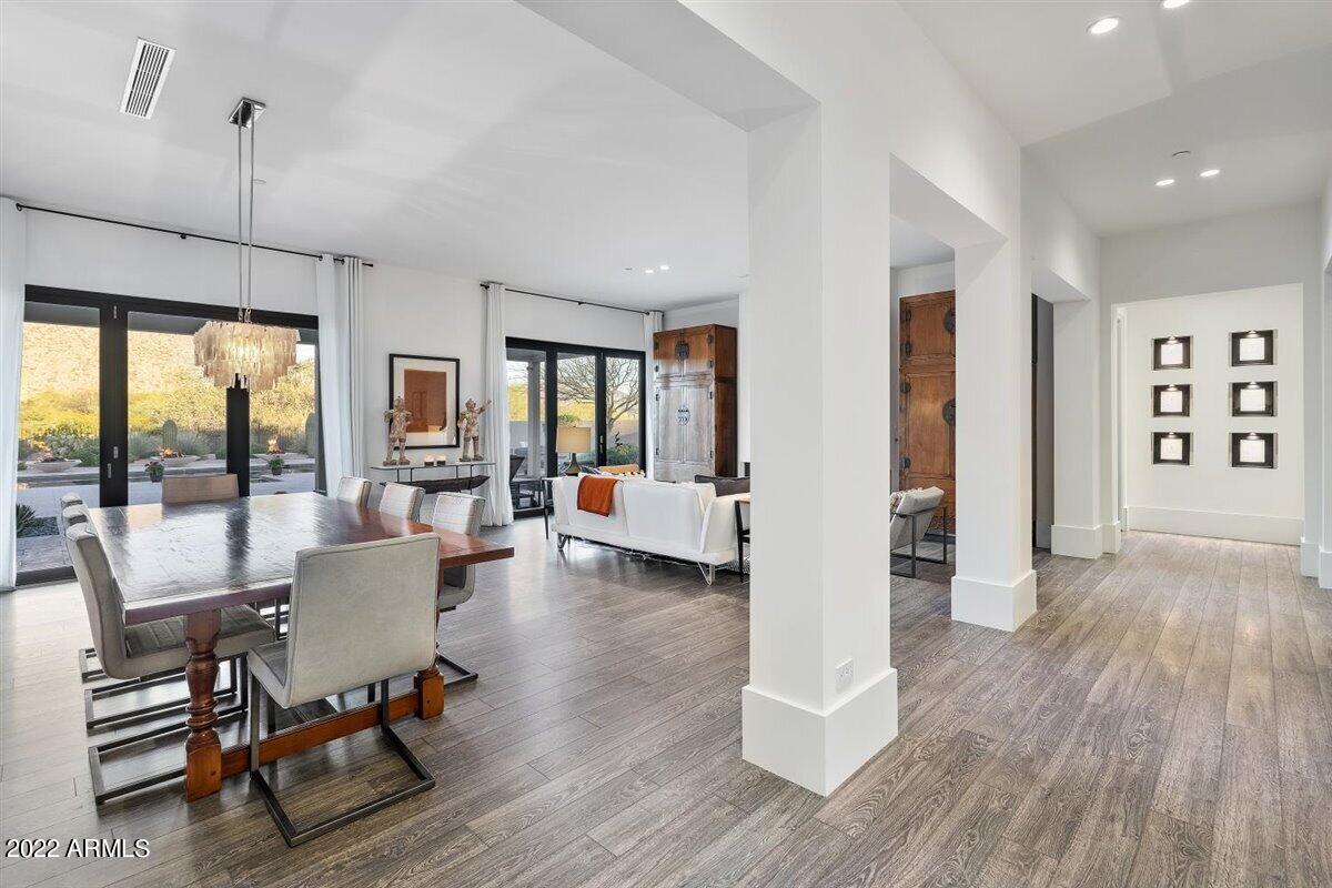 PINNACLE PEAK PLACE - Residential