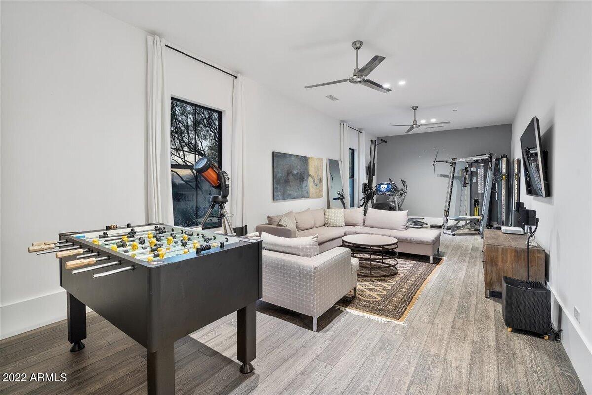 PINNACLE PEAK PLACE - Residential