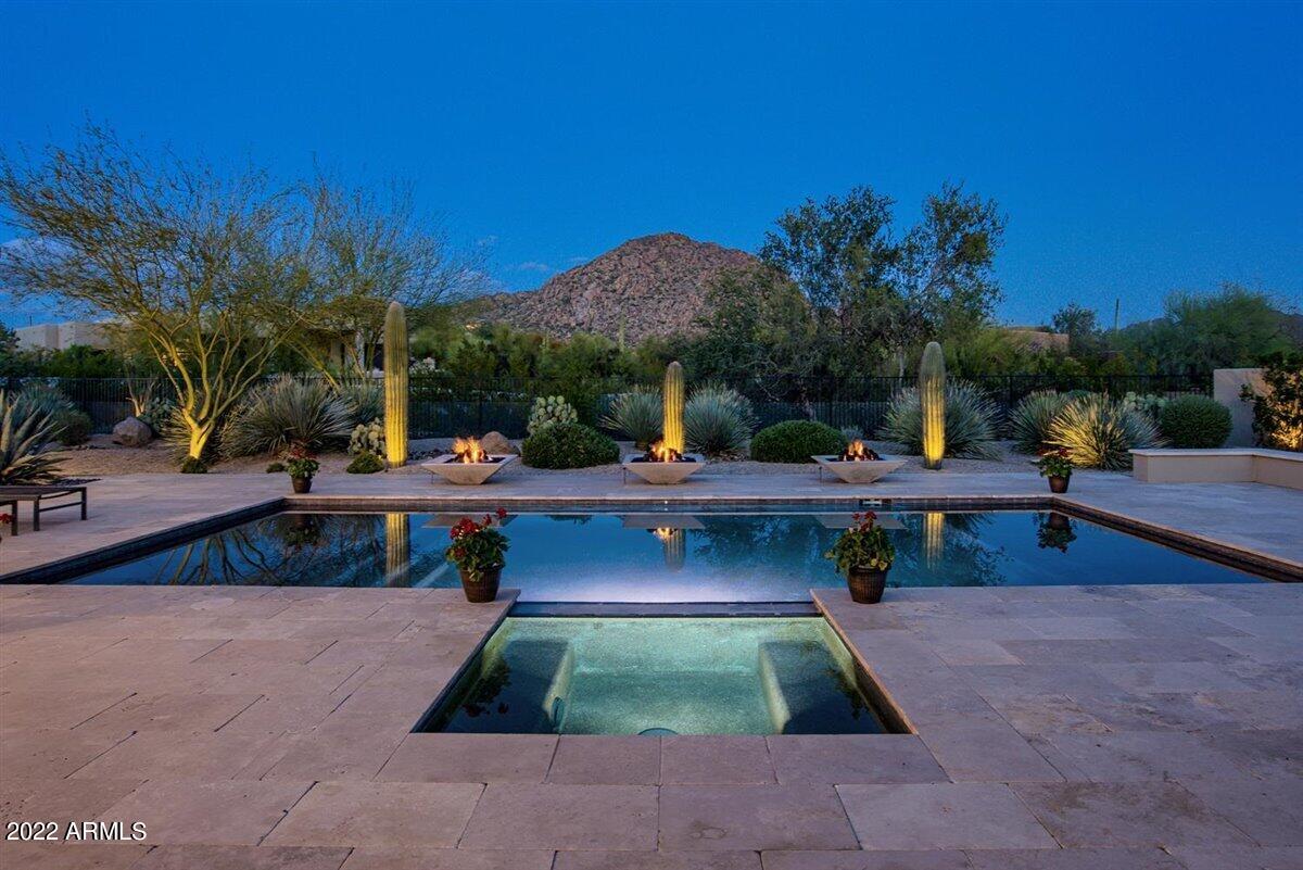 PINNACLE PEAK PLACE - Residential
