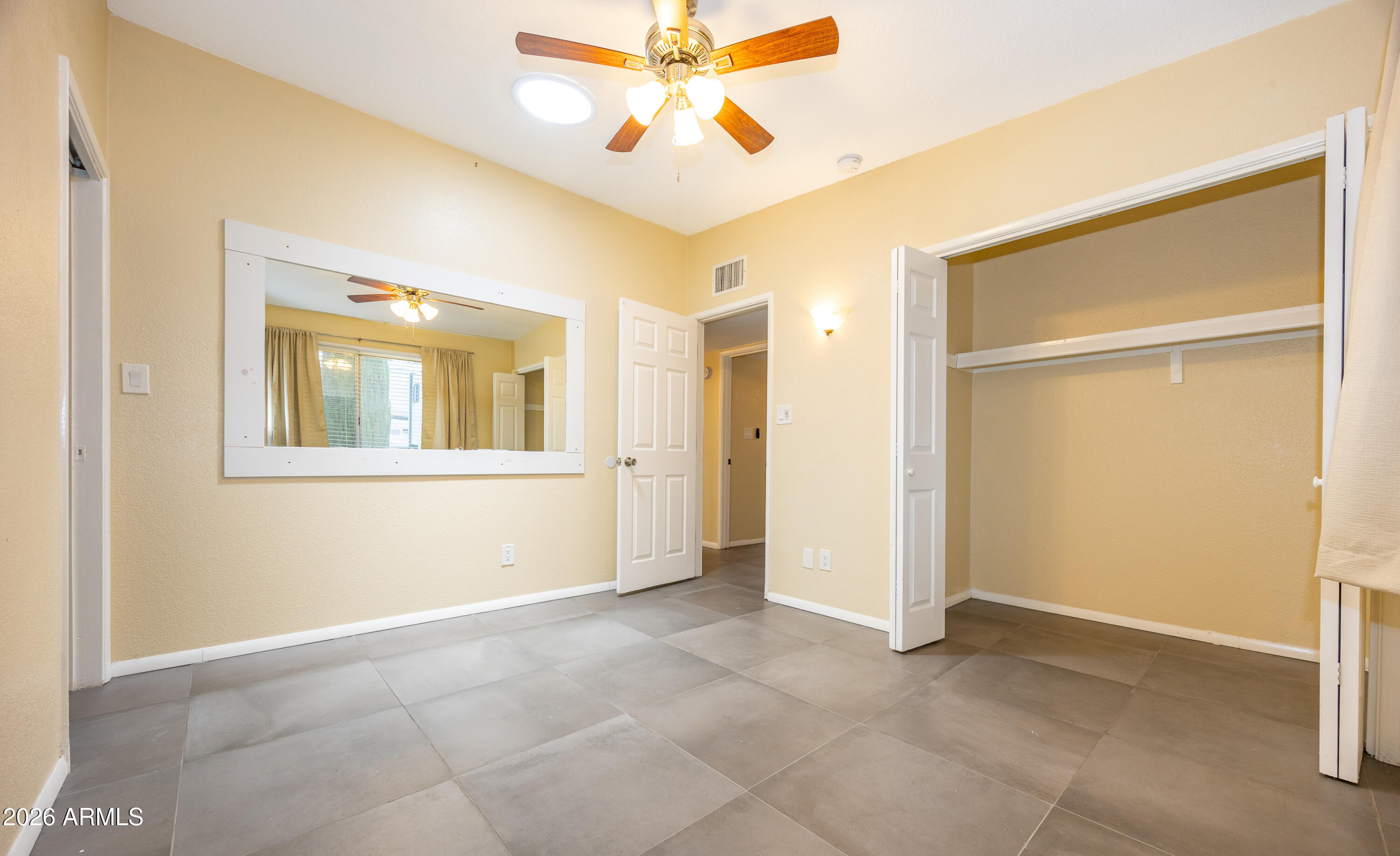 TOWN & COUNTRY ESTATES 6 - Residential