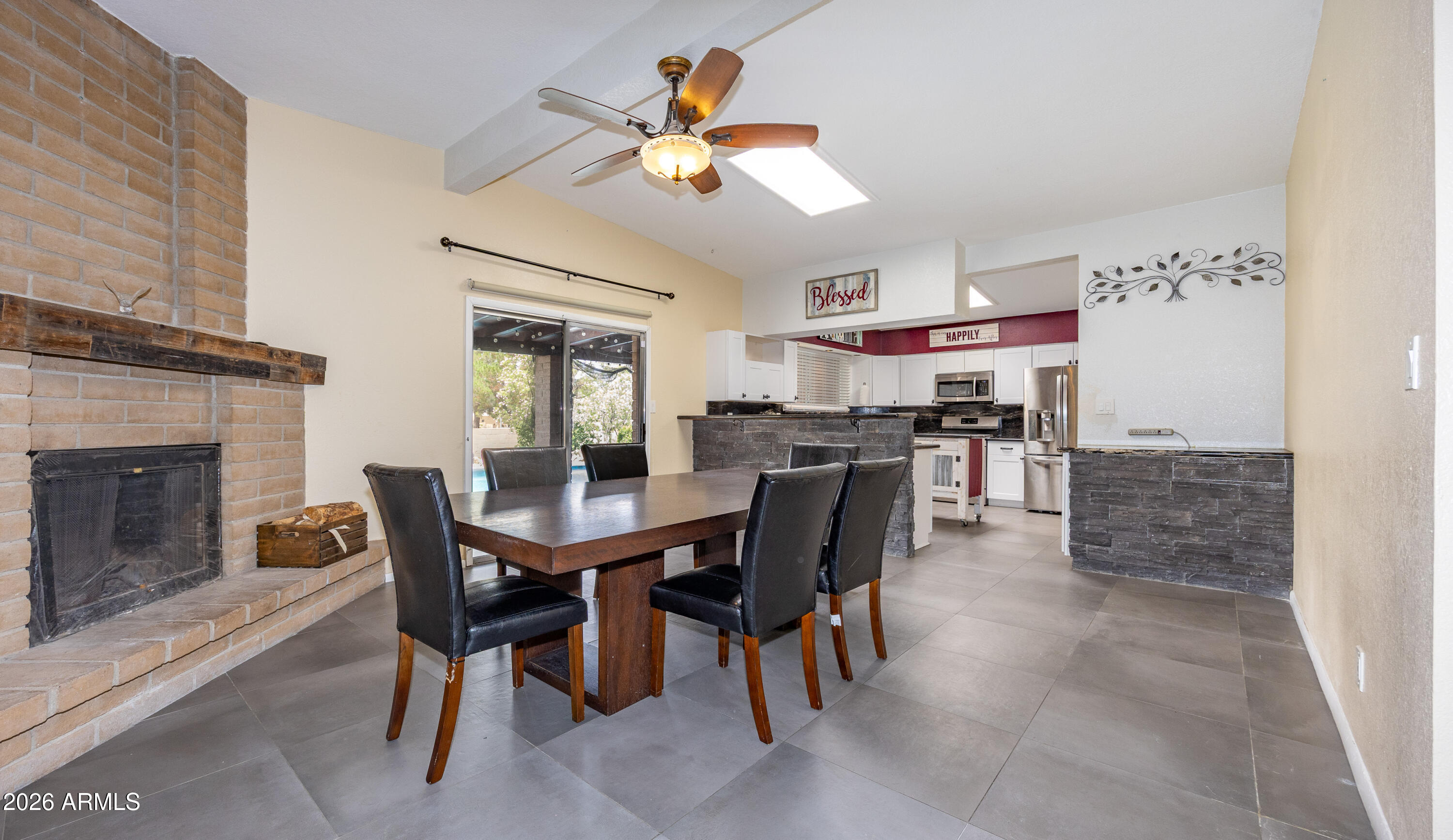 TOWN & COUNTRY ESTATES 6 - Residential