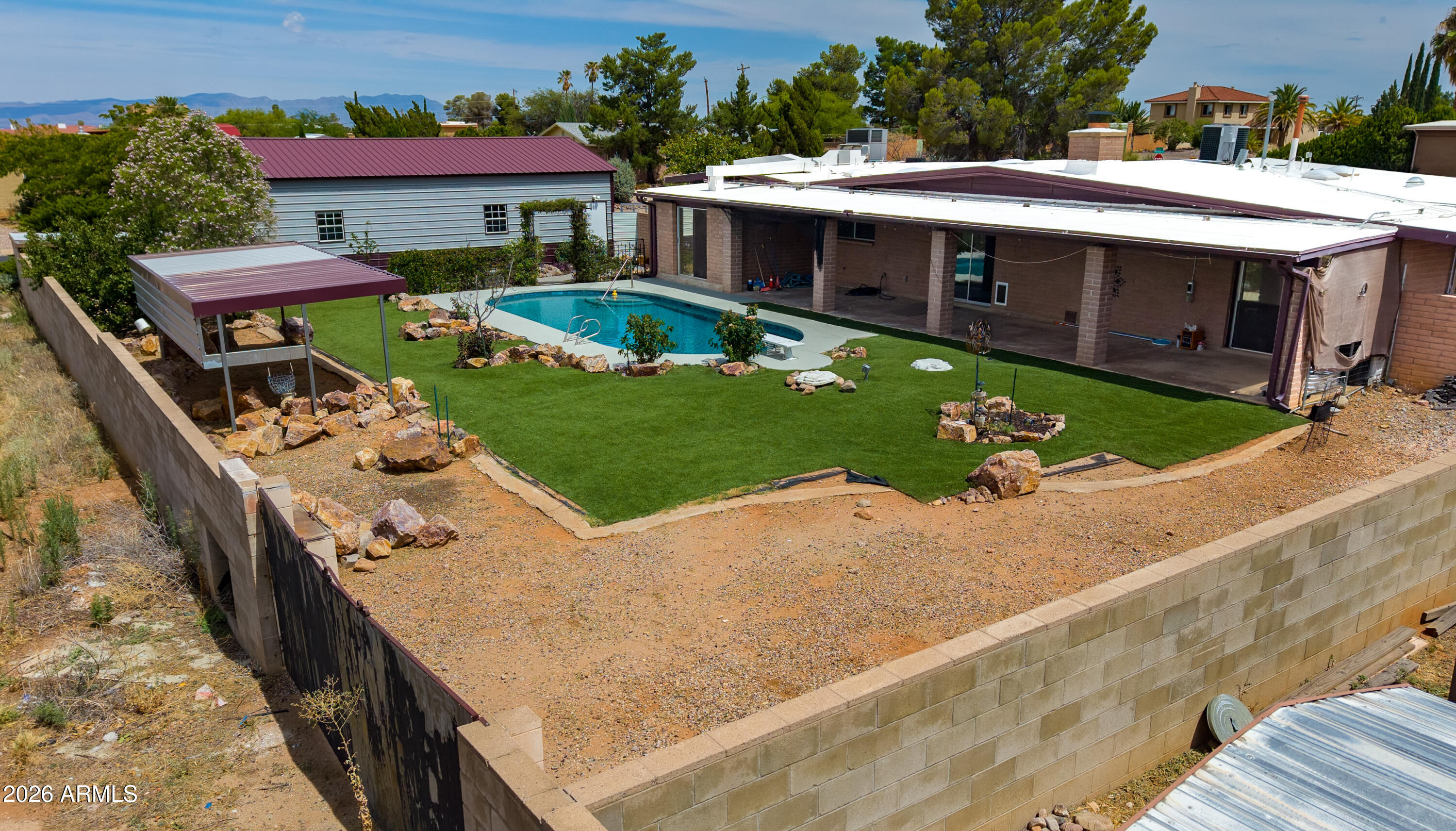 TOWN & COUNTRY ESTATES 6 - Residential
