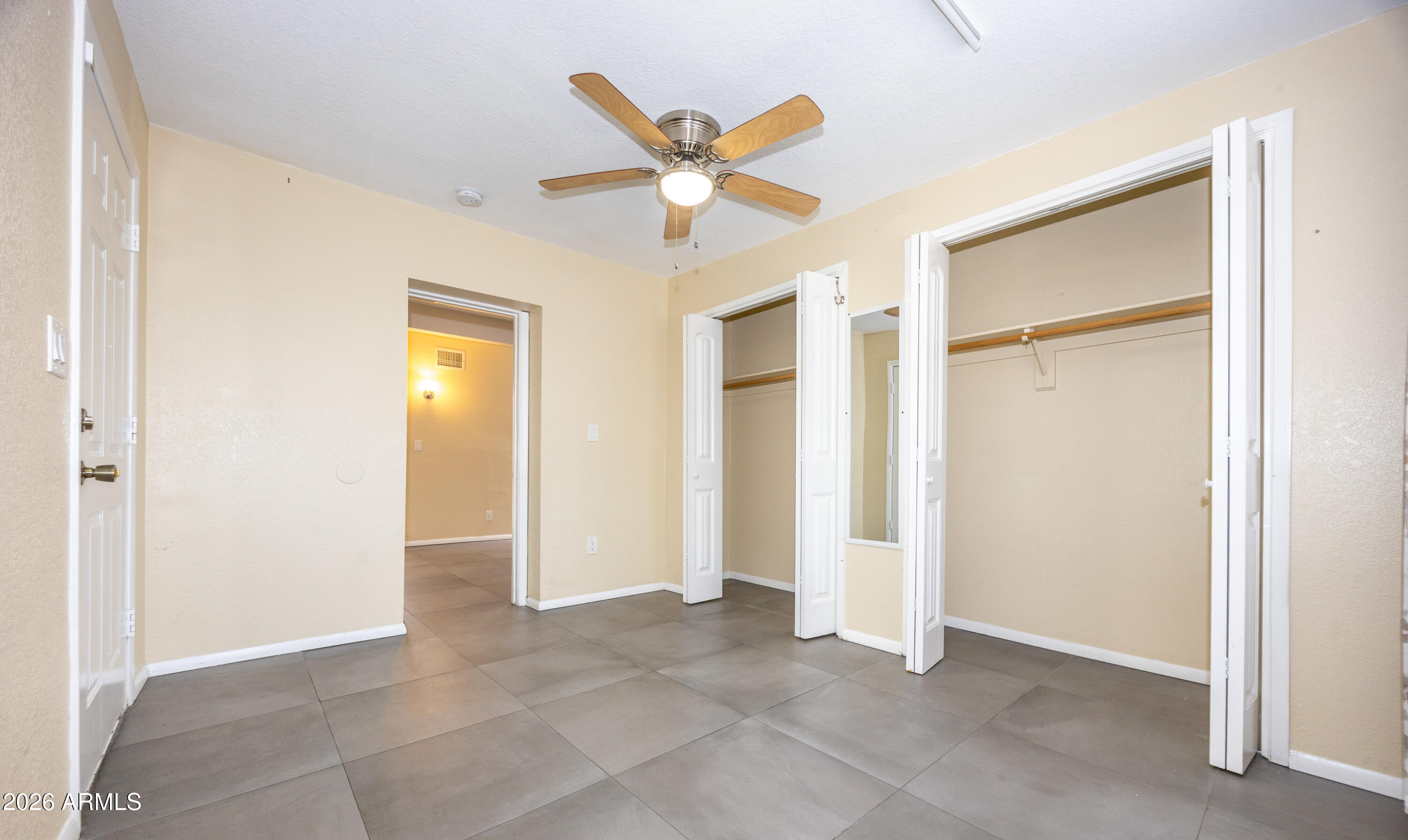 TOWN & COUNTRY ESTATES 6 - Residential