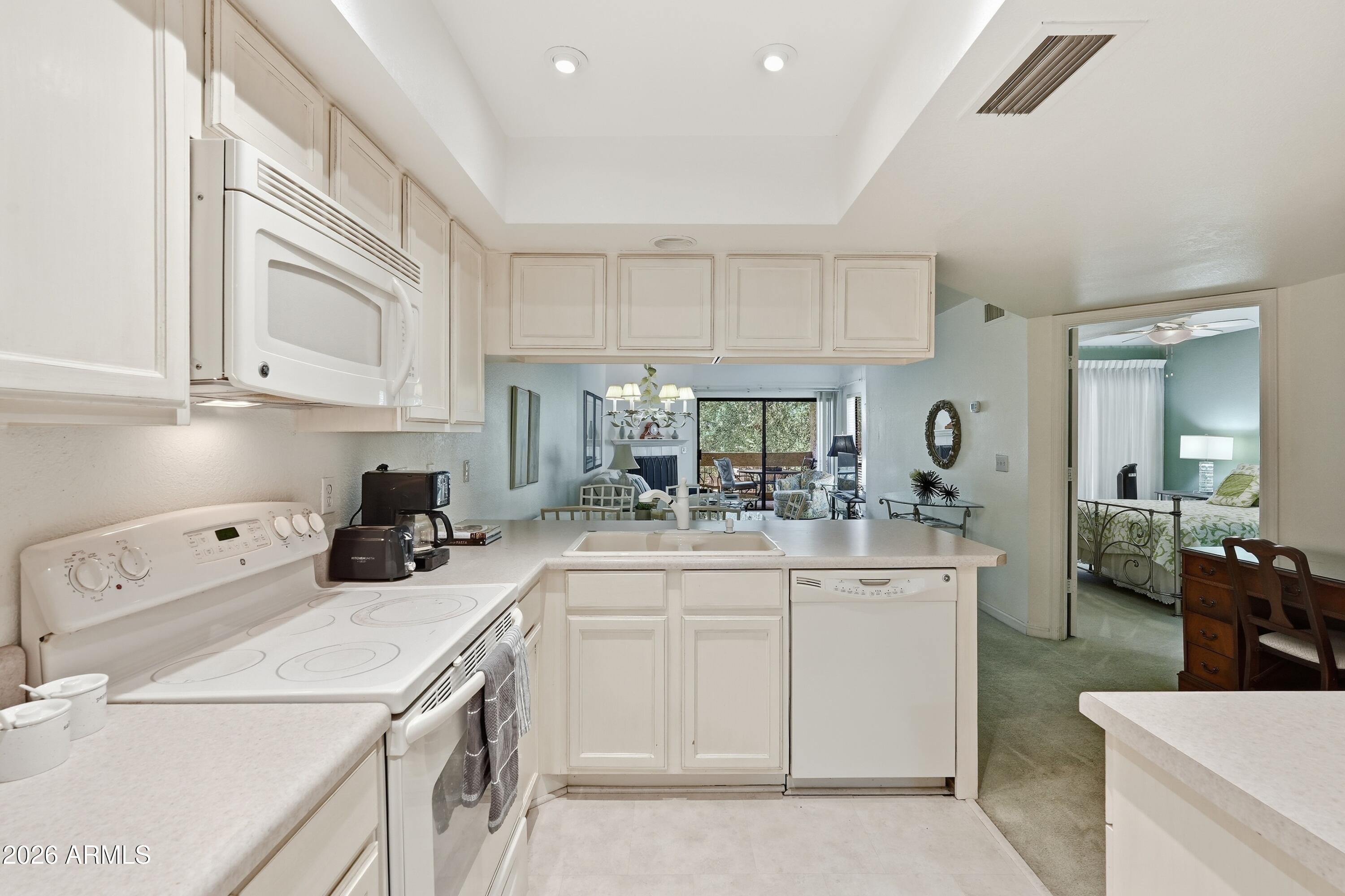 VILLA DE VALLARTA UNIT 2 - Residential