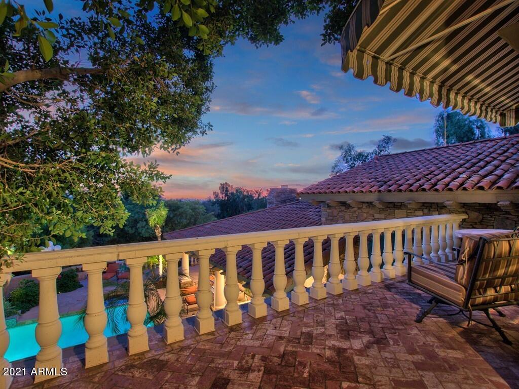 CAMELBACK CANYON - Residential