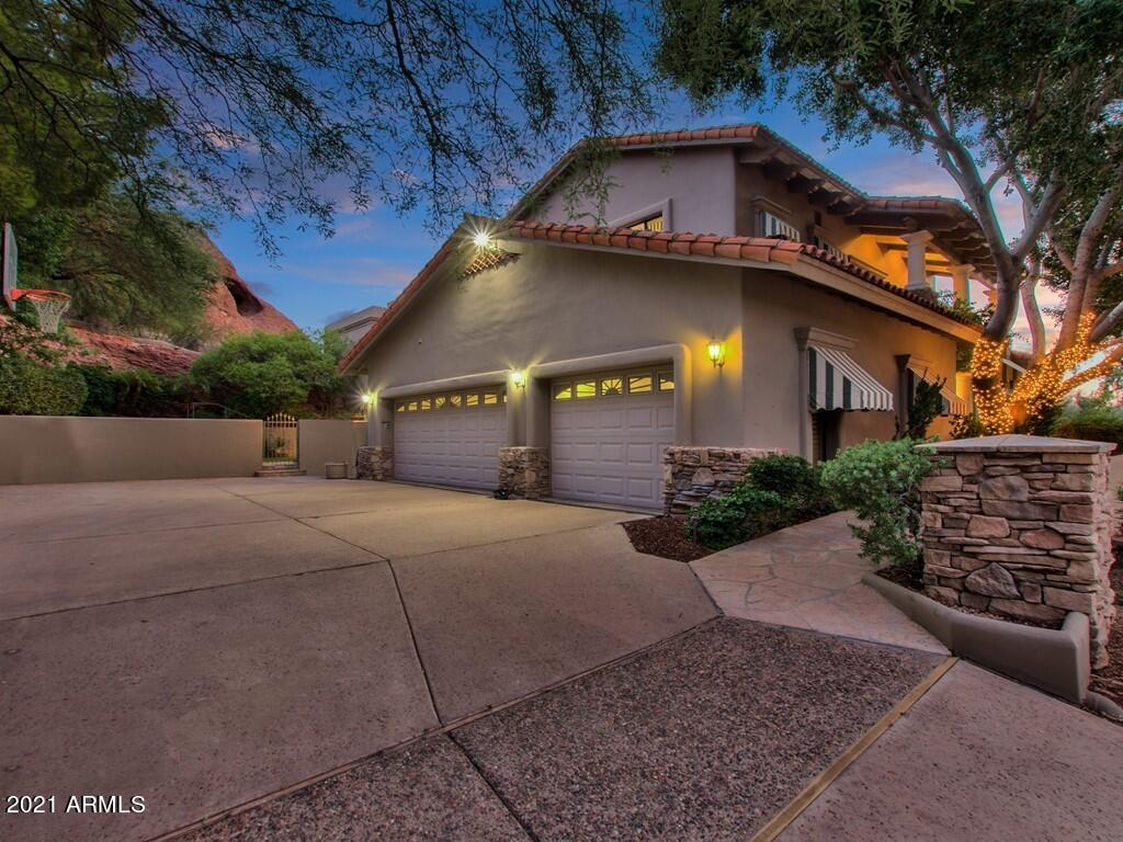 CAMELBACK CANYON - Residential
