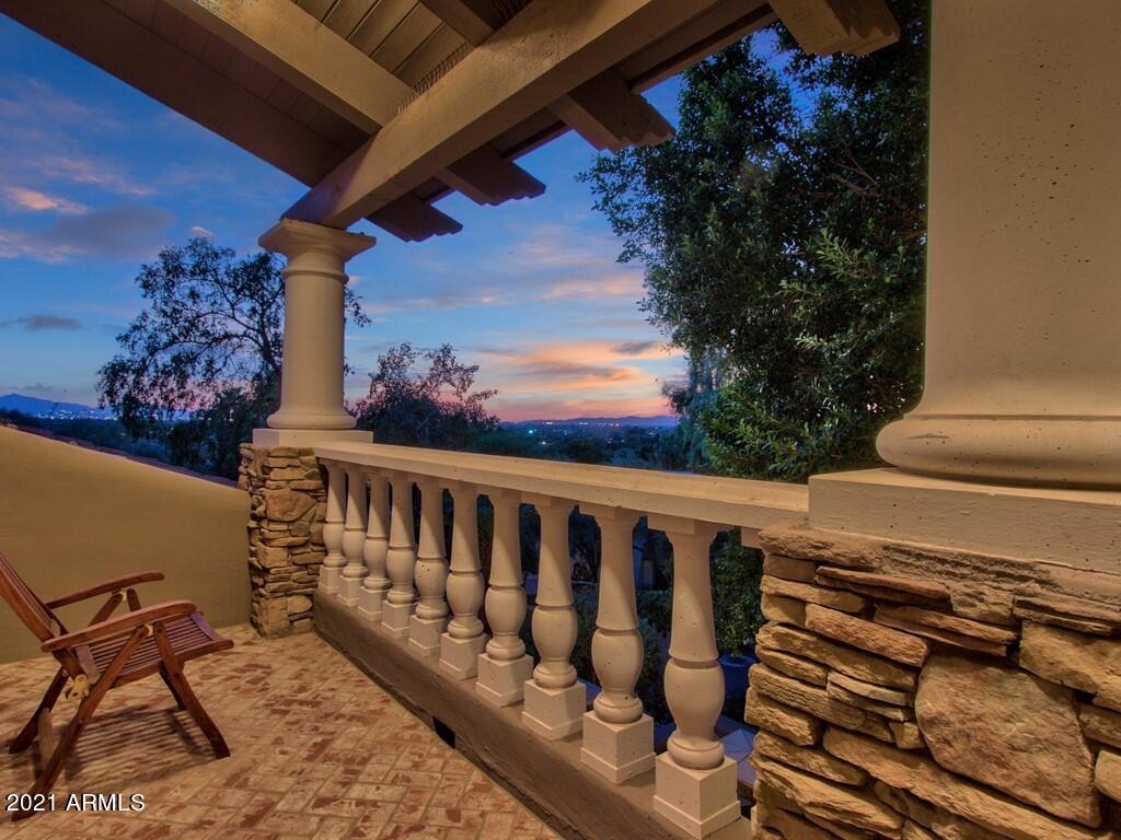 CAMELBACK CANYON - Residential
