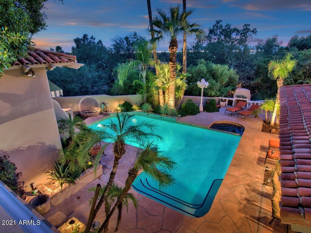 CAMELBACK CANYON - Residential