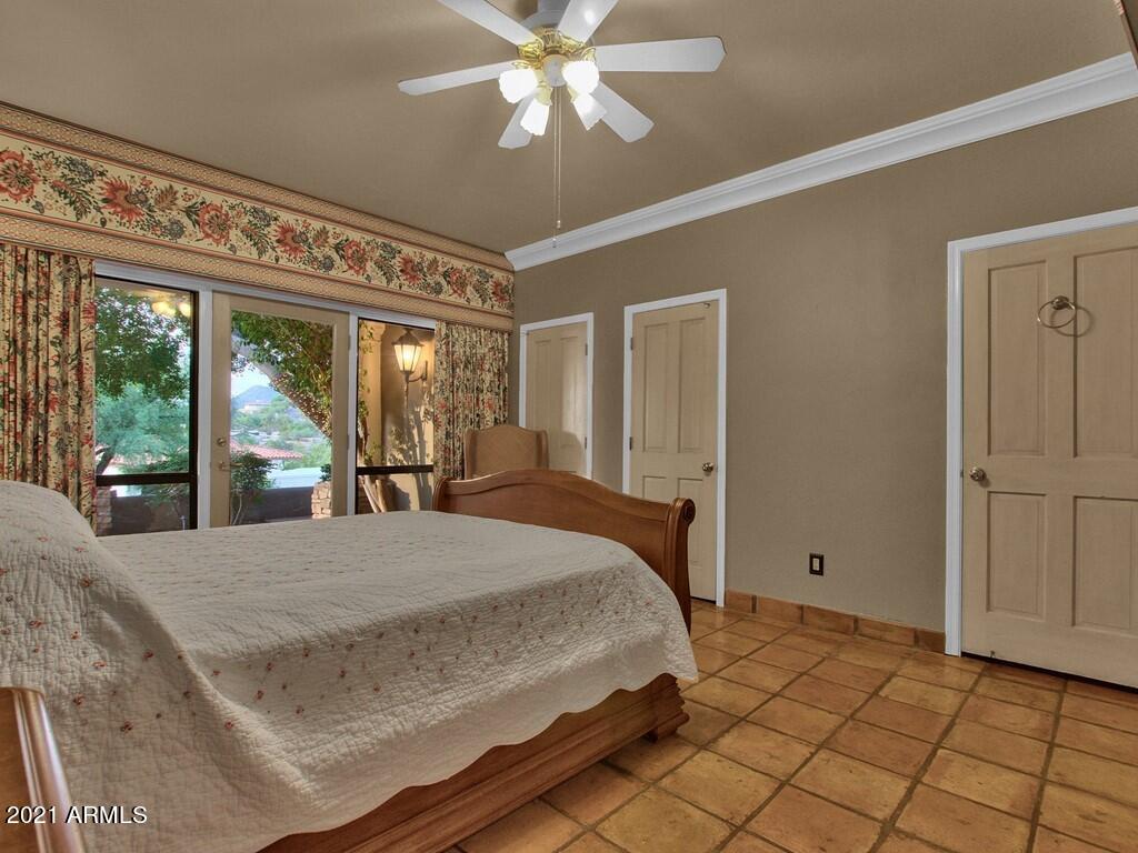 CAMELBACK CANYON - Residential