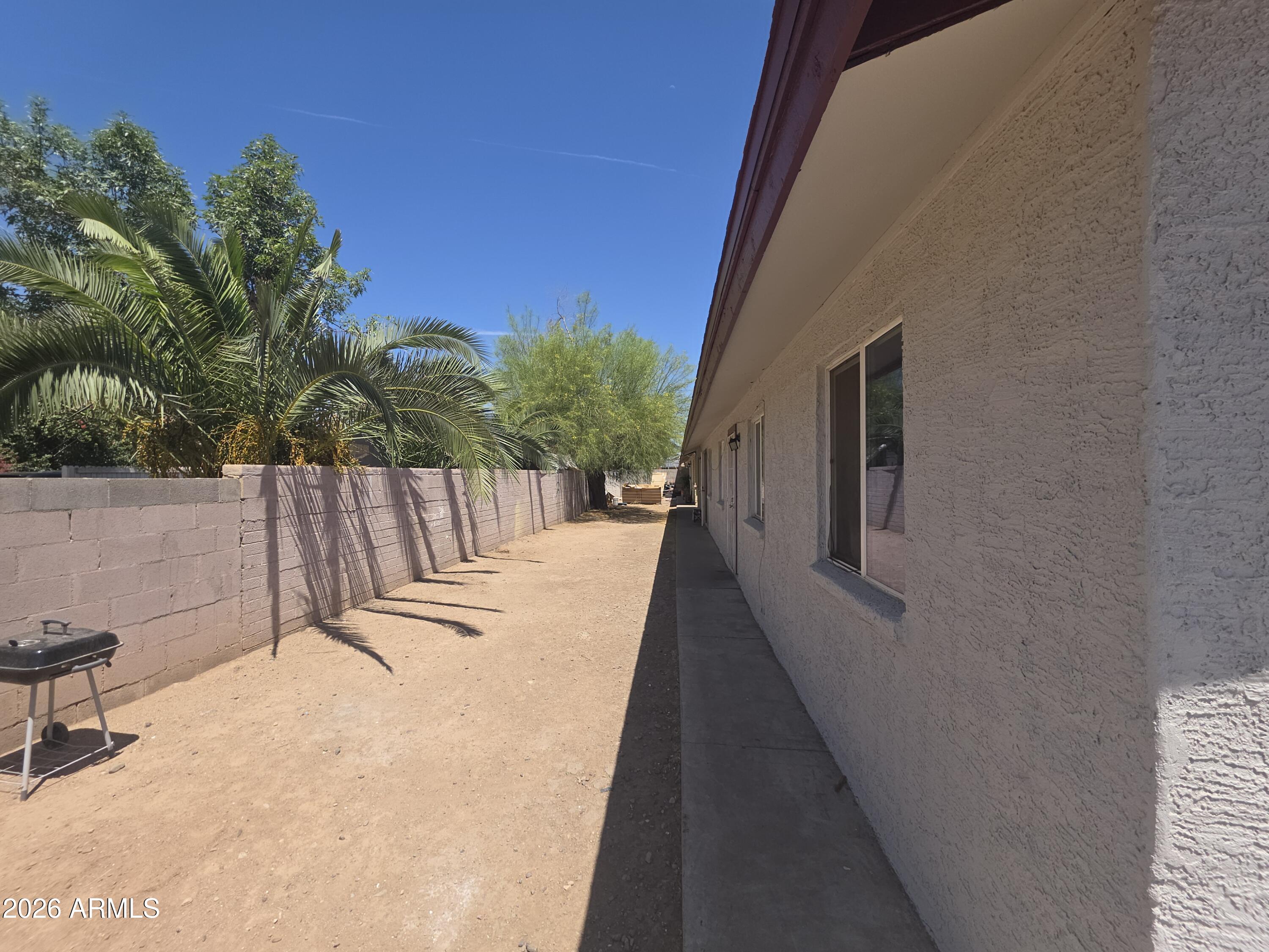 EL RETIRO BLK 1 2 - Residential Income
