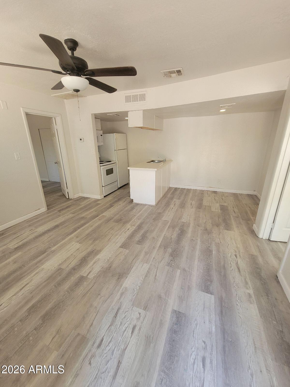 EL RETIRO BLK 1 2 - Residential Income