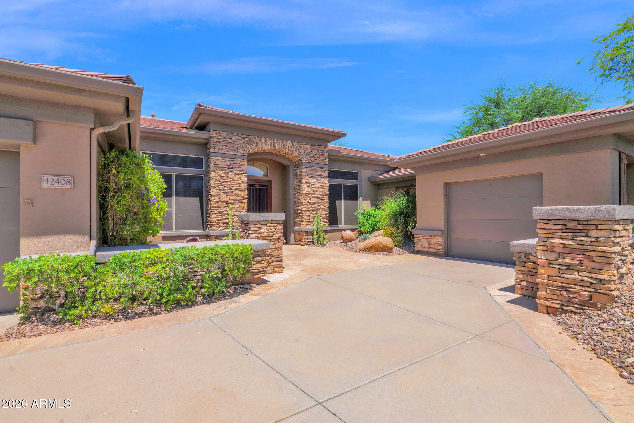 ANTHEM COUNTRY CLUB - Residential