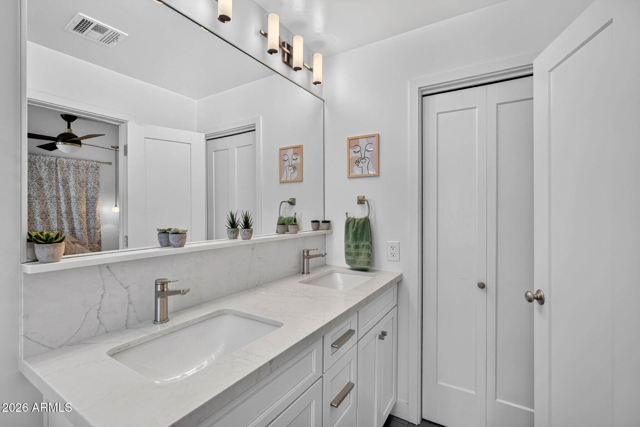 SHARONDALE PLAT 3 - Residential