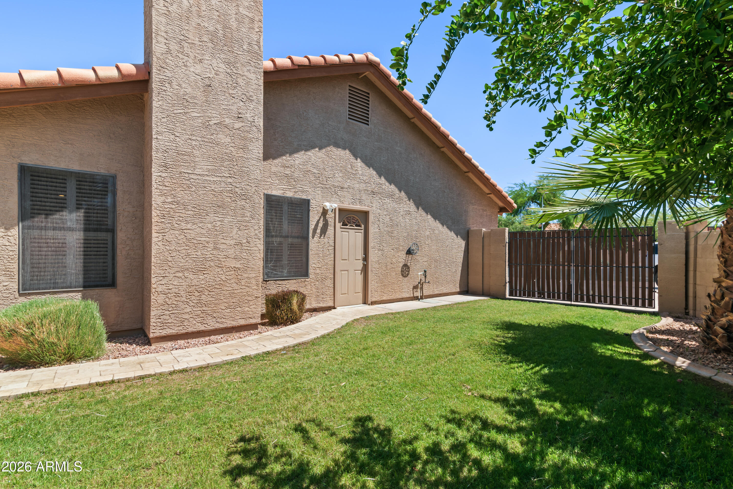 WARNER RANCH CROSSING - Residential