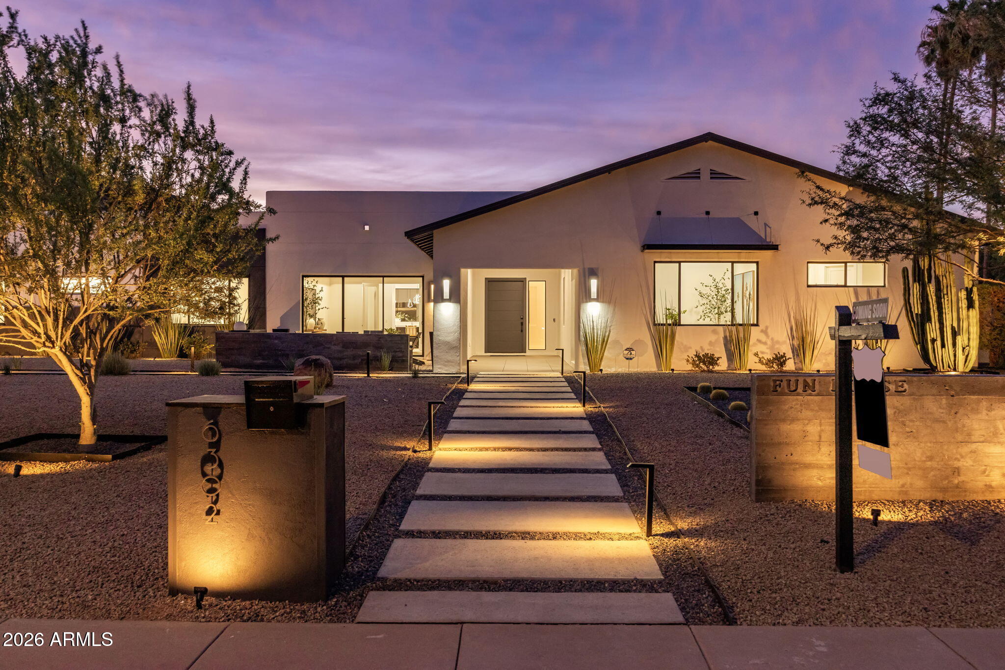 CAMELBACK EAST - Residential