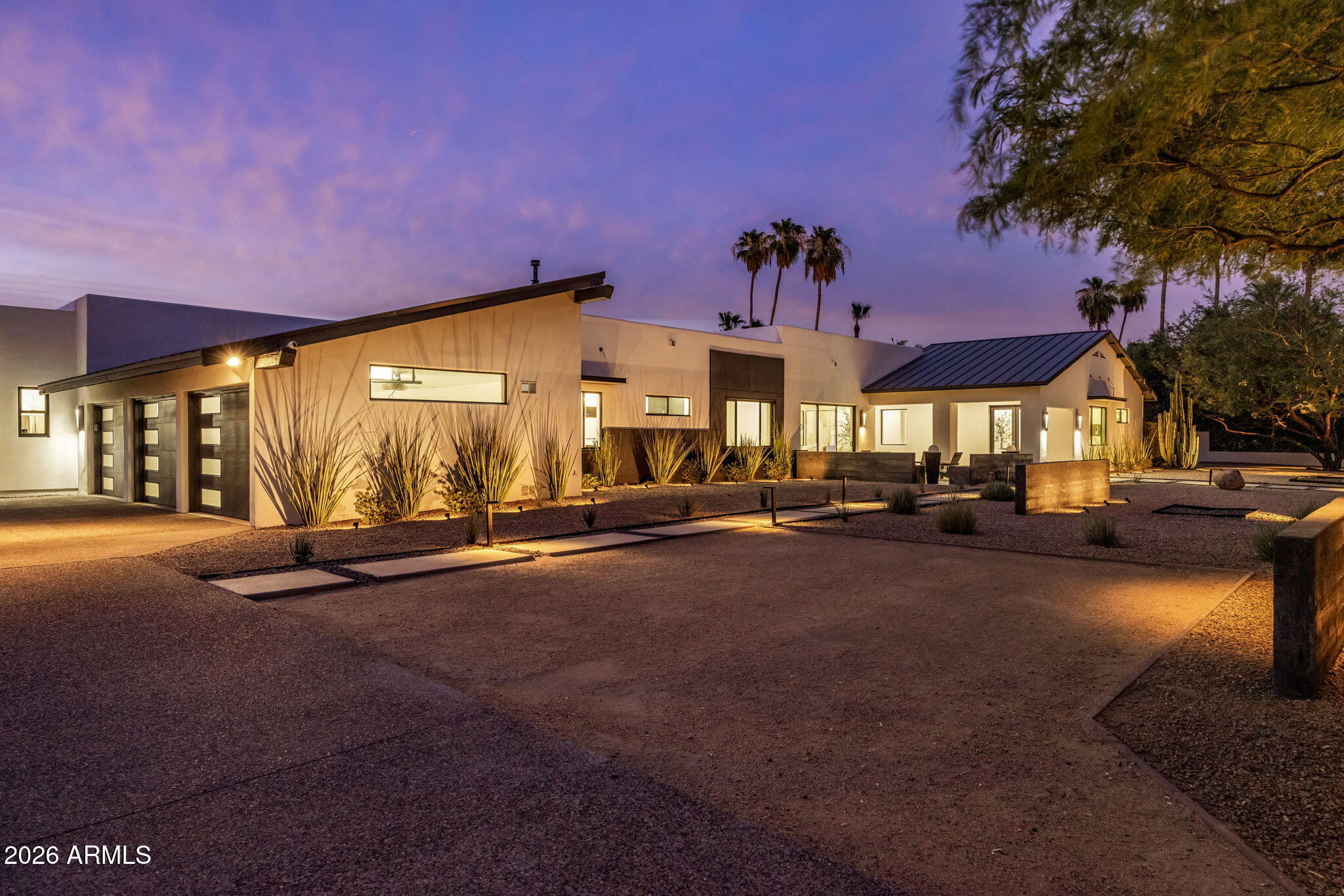 CAMELBACK EAST - Residential