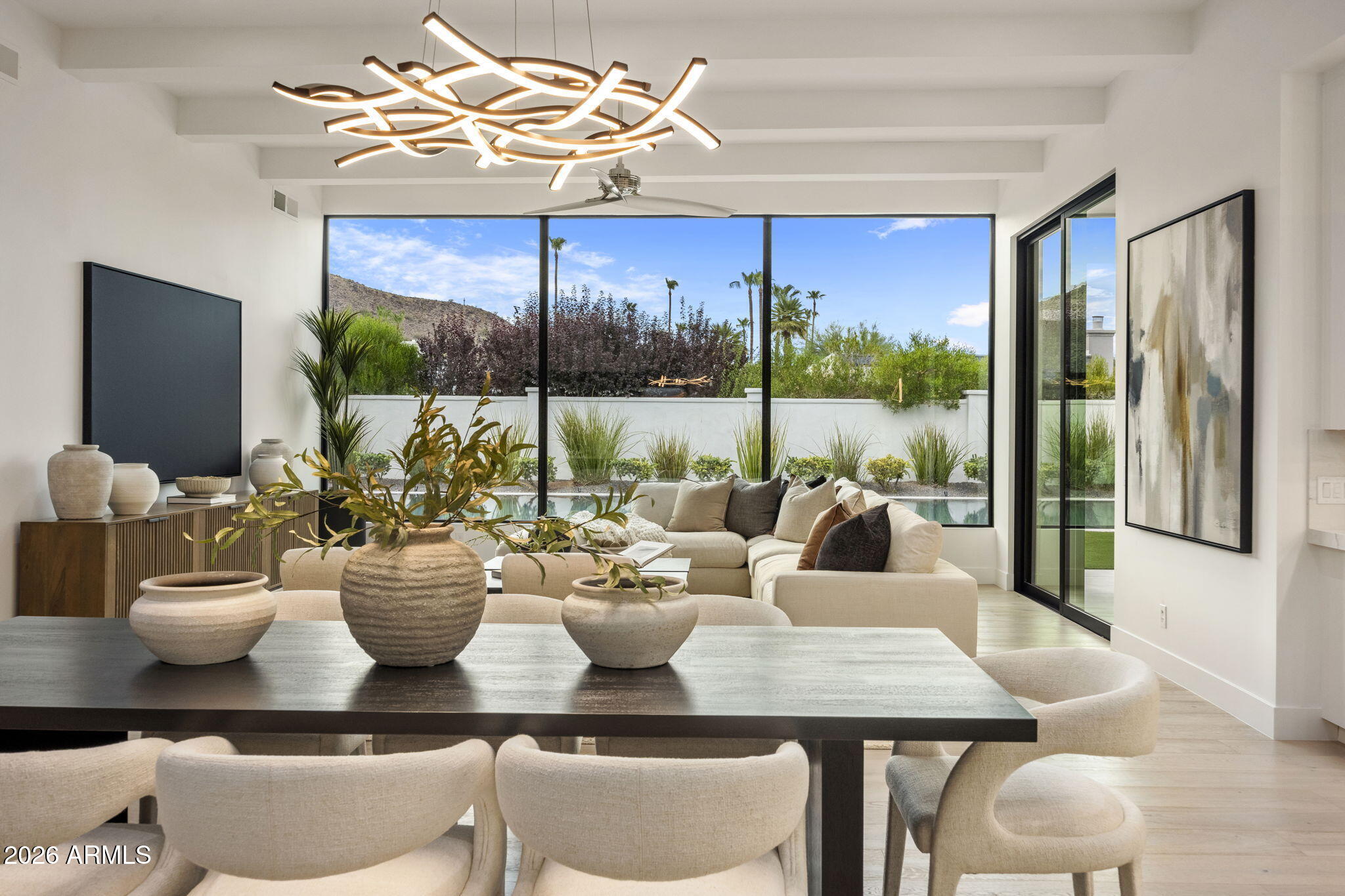 CAMELBACK EAST - Residential