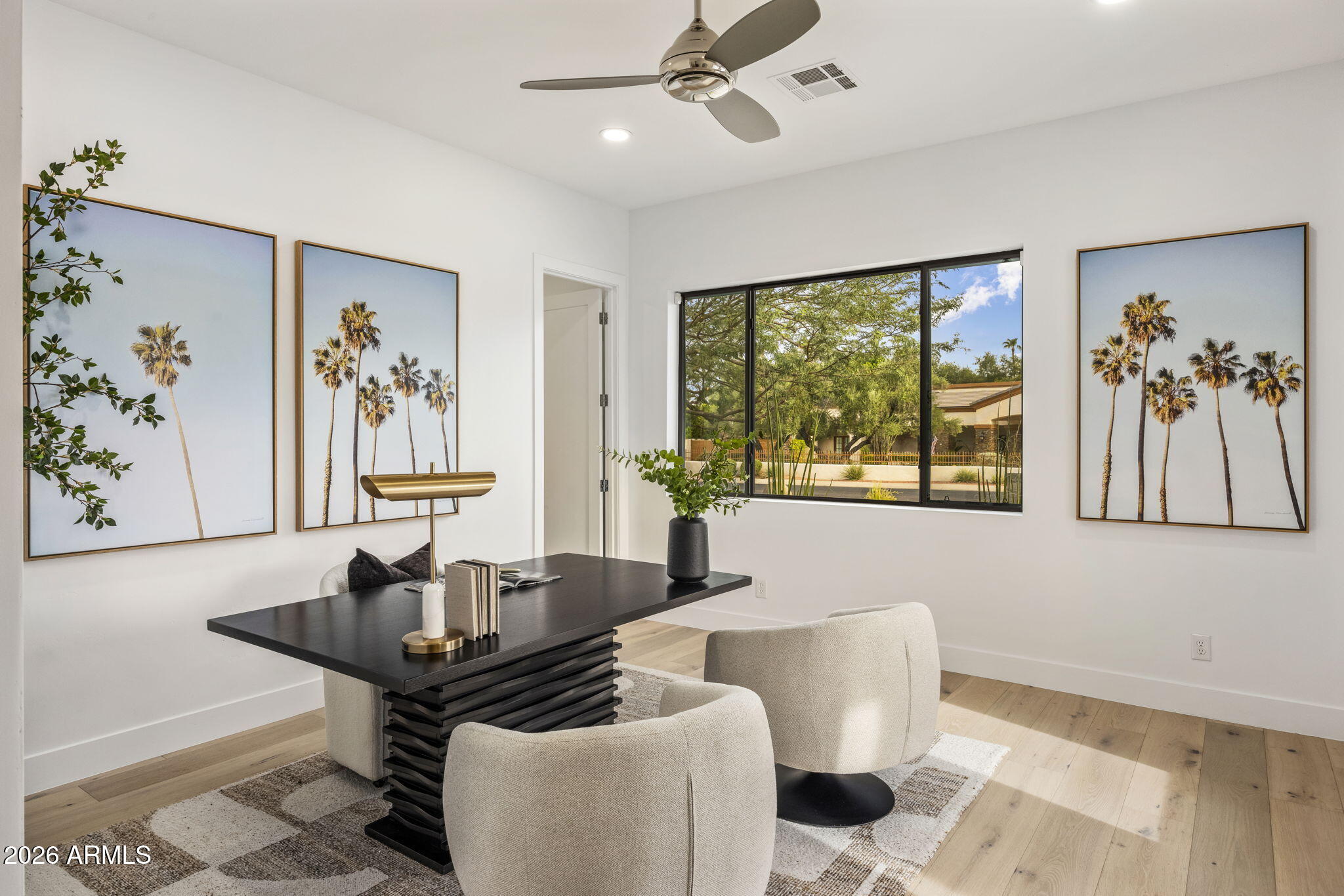 CAMELBACK EAST - Residential