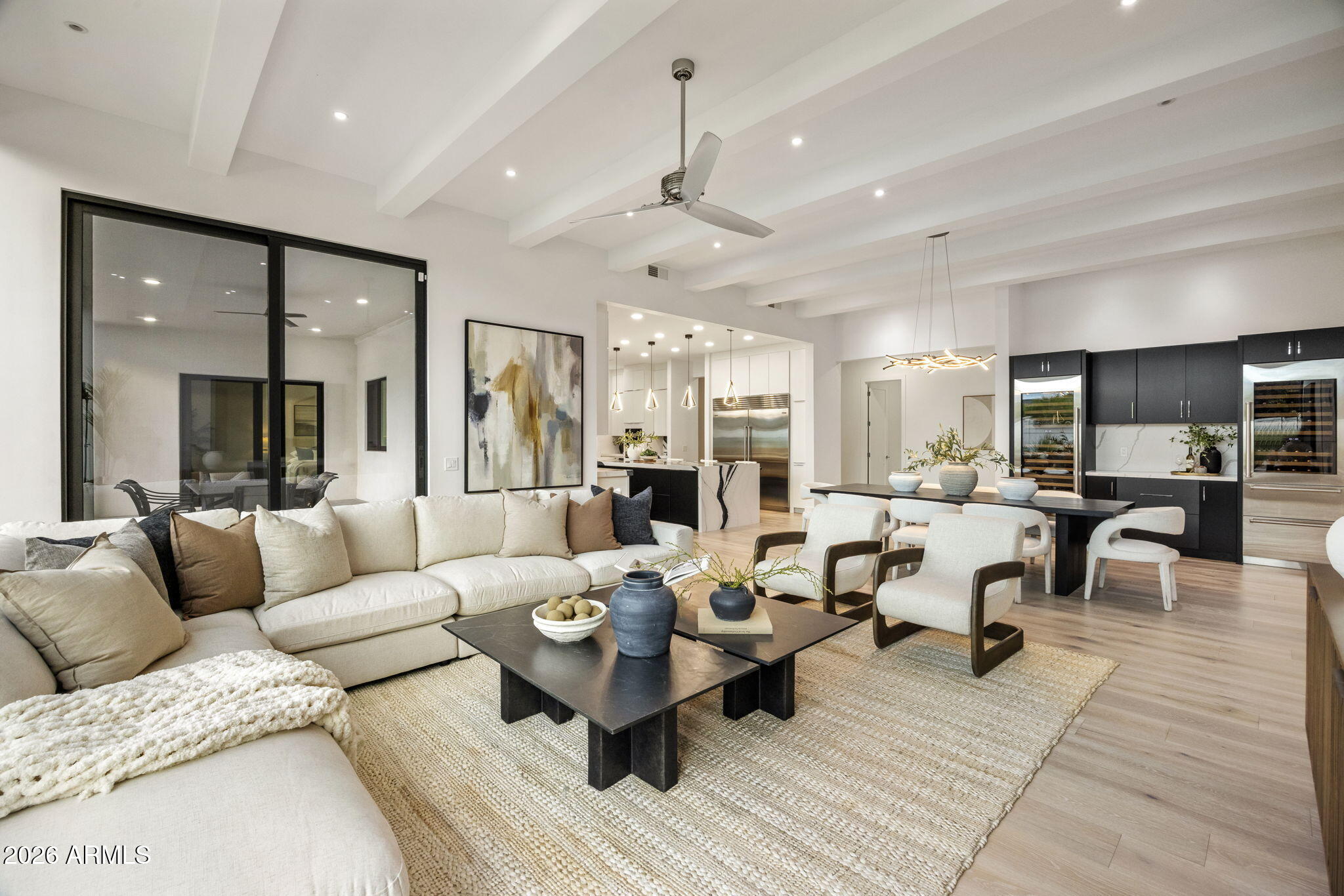 CAMELBACK EAST - Residential