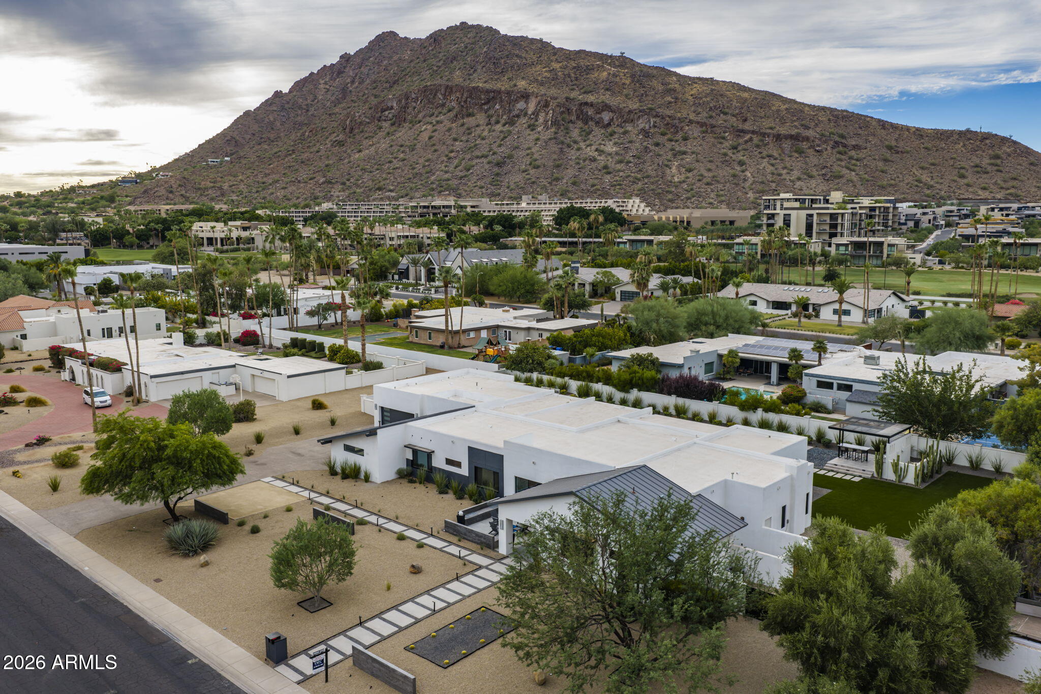 CAMELBACK EAST - Residential