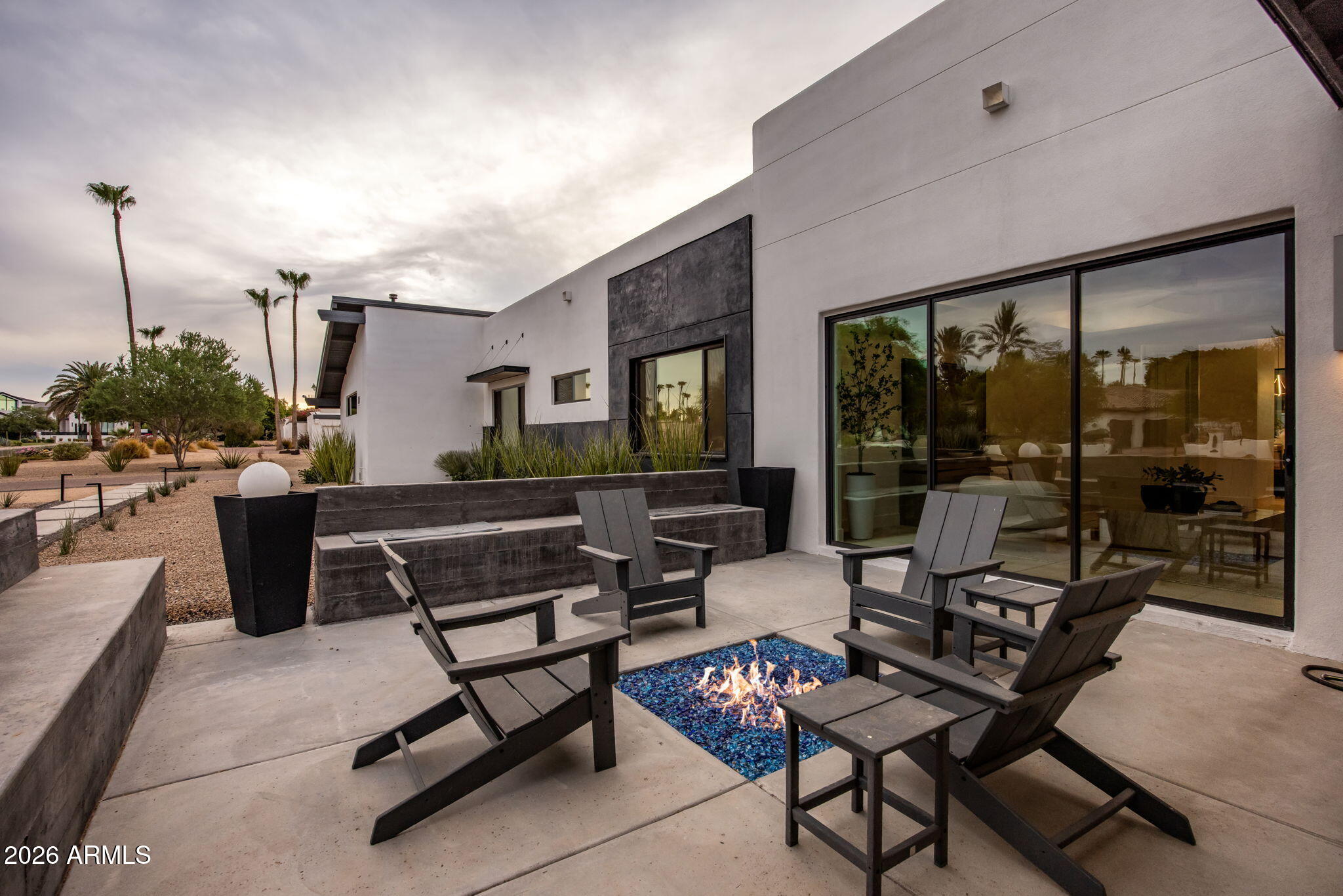 CAMELBACK EAST - Residential
