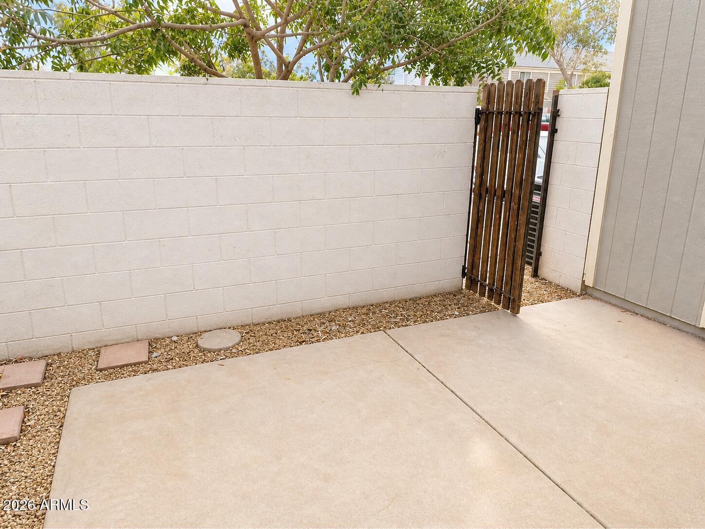 SUNSTONE 2 - Residential
