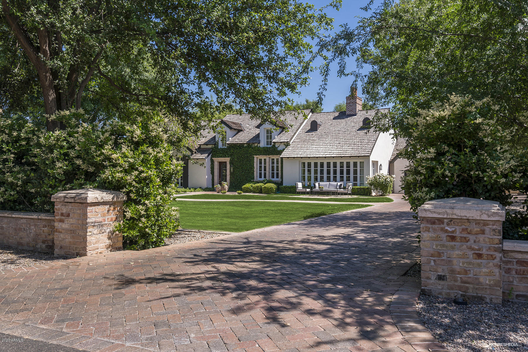 LOMBARDI ESTATES - Residential