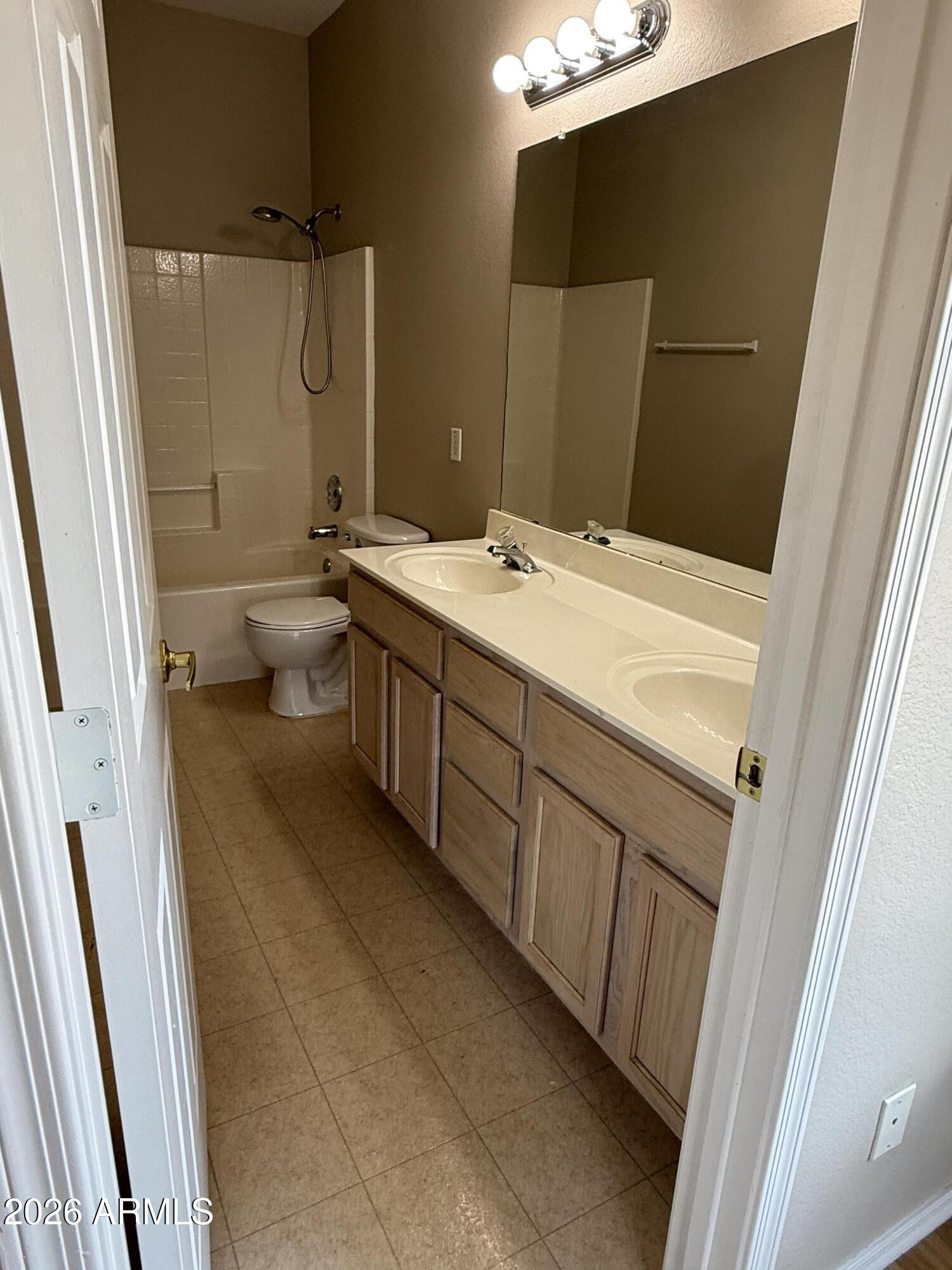 HORIZON VILLAS CONDOMINIUMS AMD - Residential