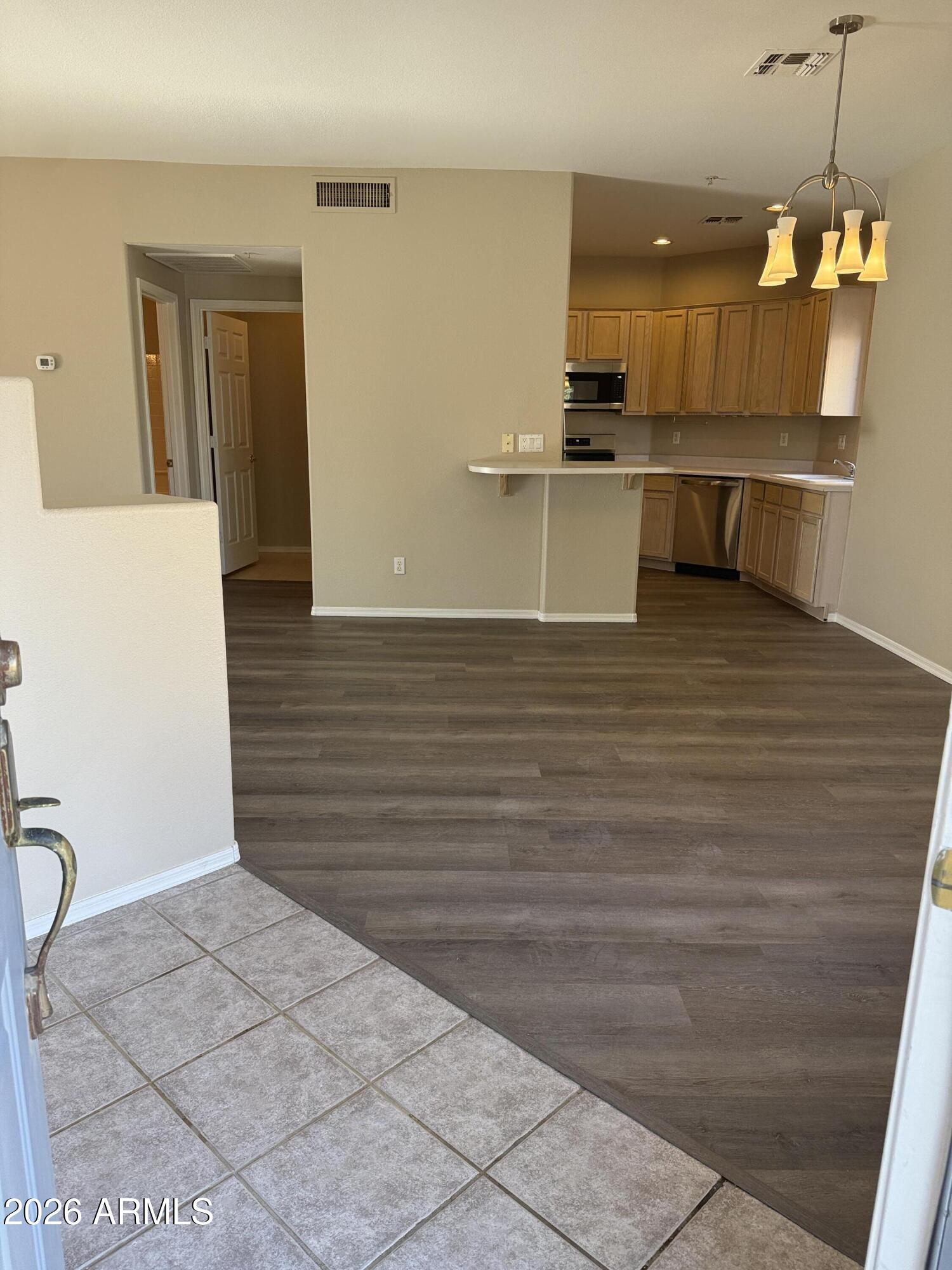 HORIZON VILLAS CONDOMINIUMS AMD - Residential