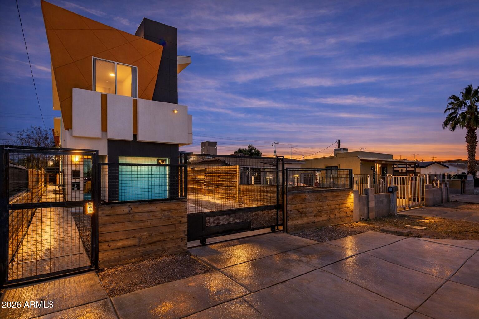 COLLINS ADDITION PHOENIX BLOCKS 31-34 39-40 - Residential Income