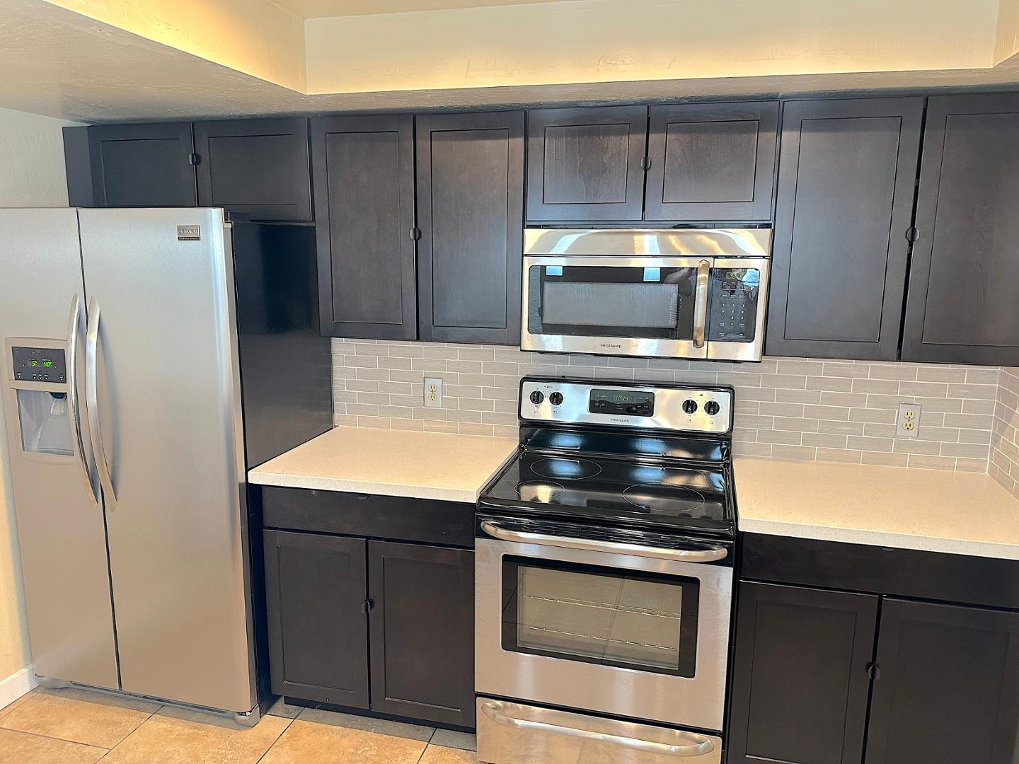 SUMMER PLACE - Residential Lease