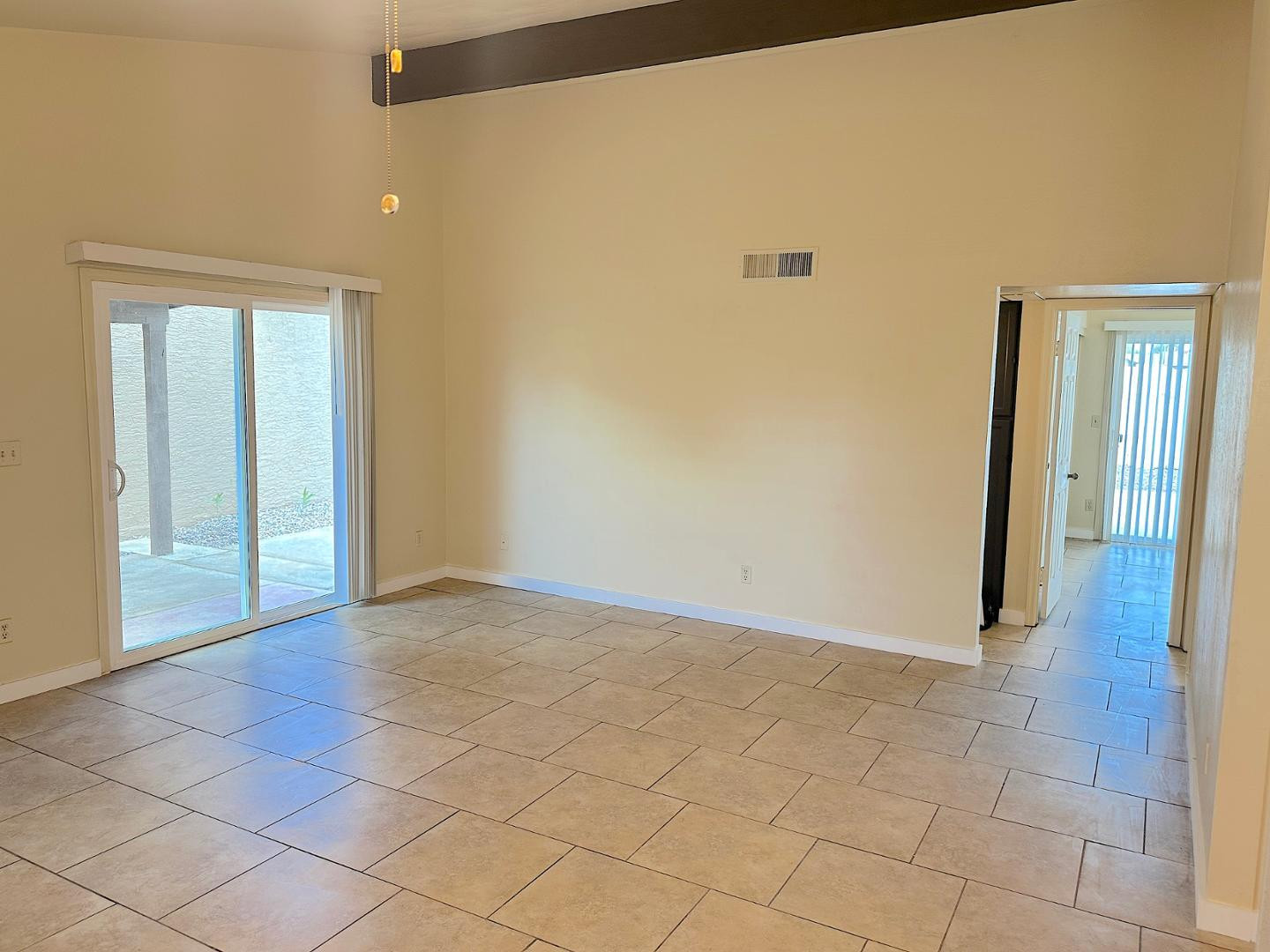 SUMMER PLACE - Residential Lease