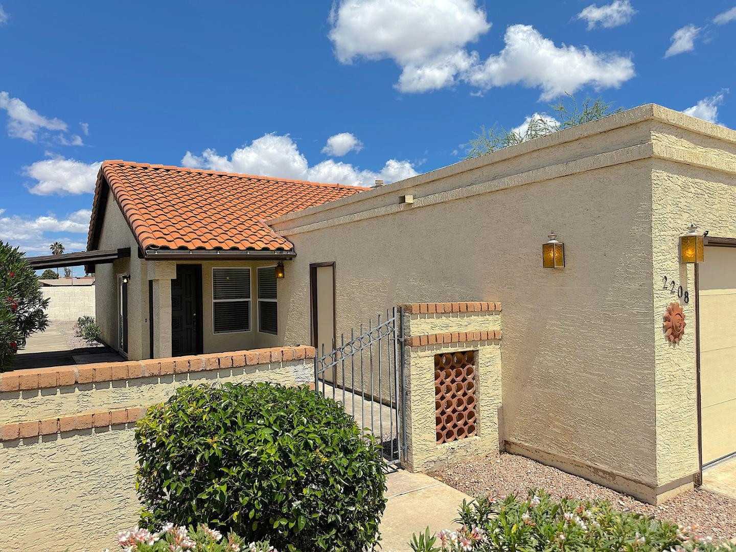 SUMMER PLACE - Residential Lease