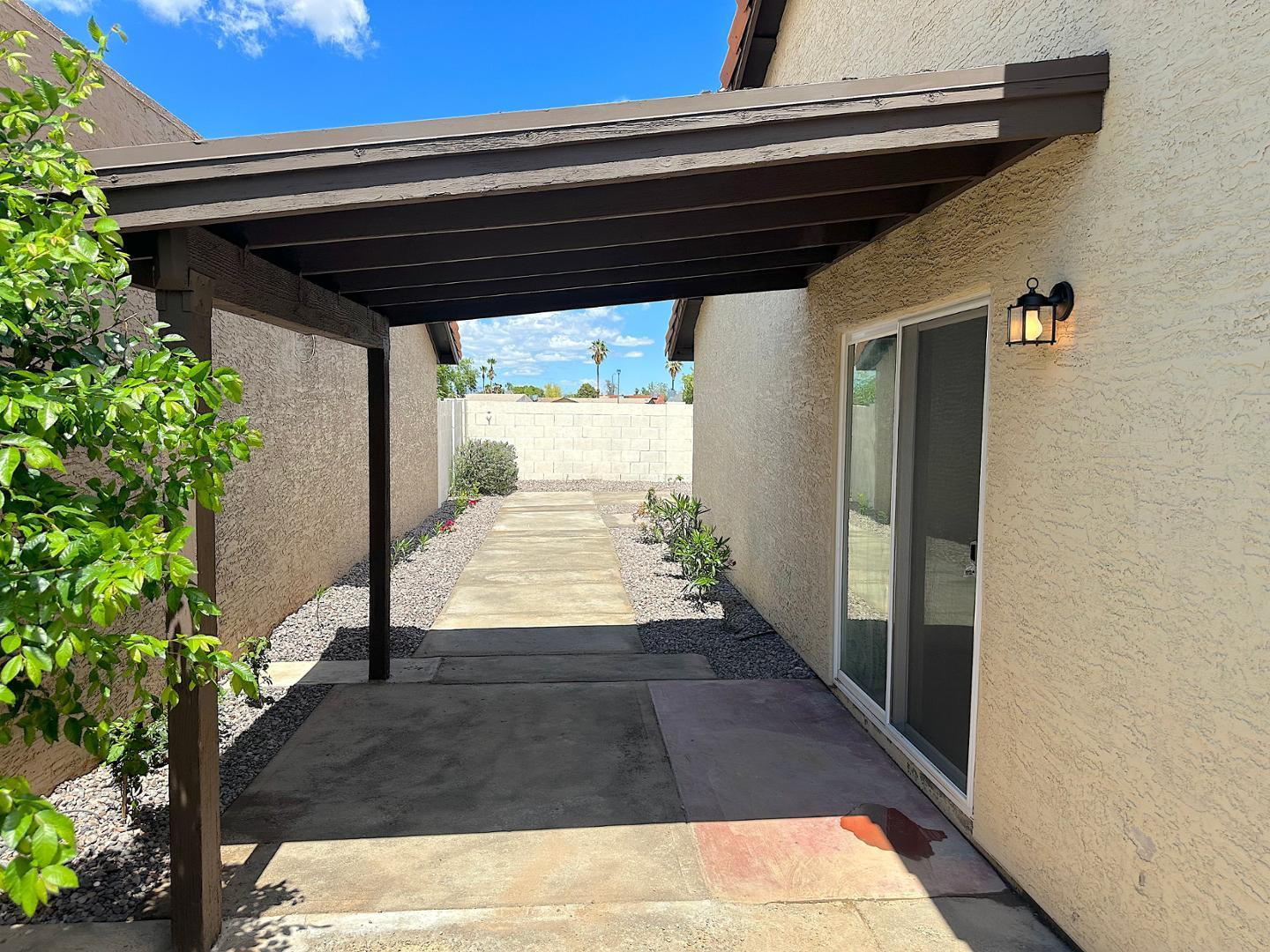 SUMMER PLACE - Residential Lease