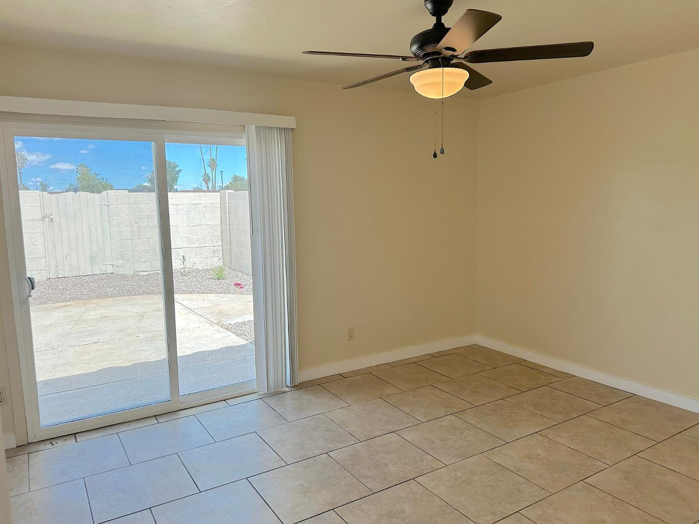SUMMER PLACE - Residential Lease