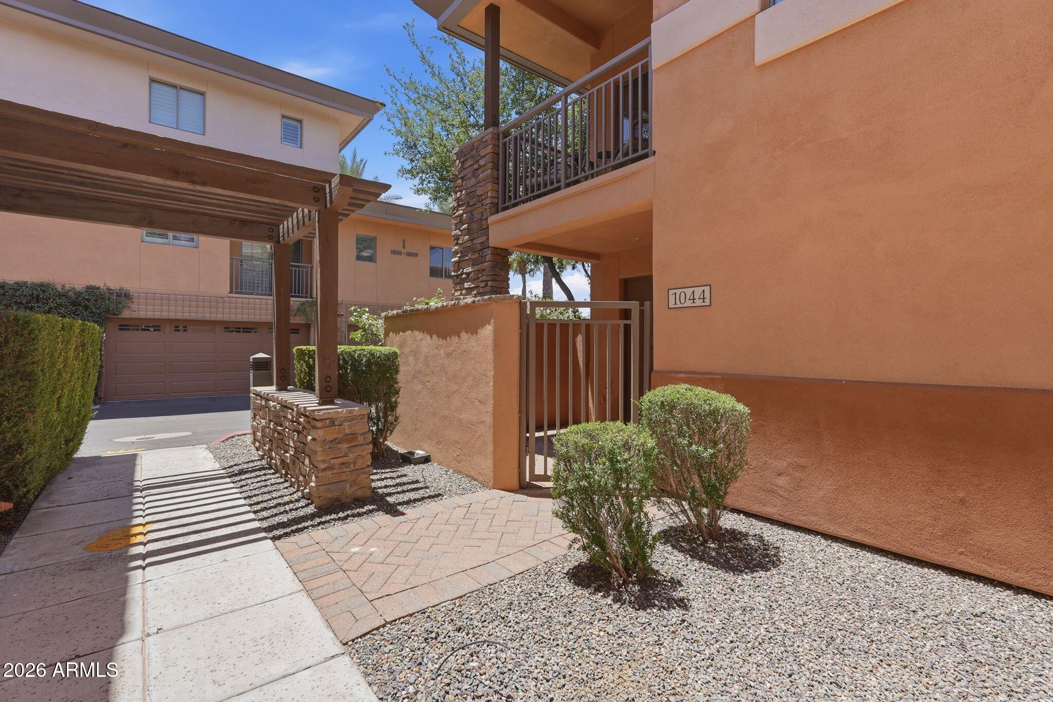 SANDALO TOWNHOMES CONDOMINIUM - Residential