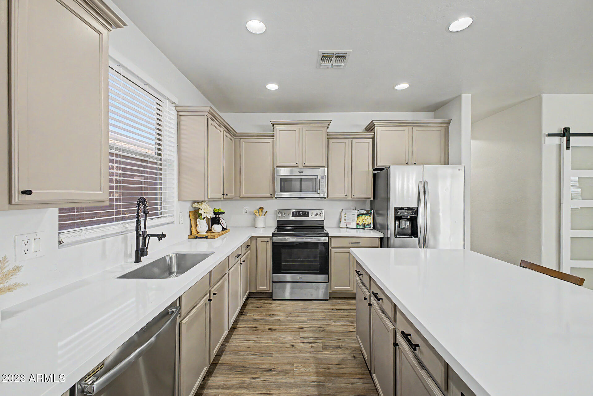 RIO SIERRA AMD - Residential